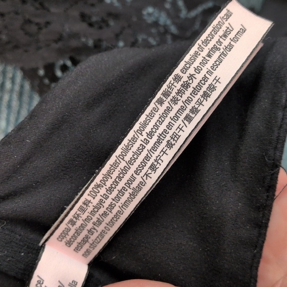 Victoria's Secret Body By Victoria Front Clasp Lace Racerback Bra Size 32D - Picture 15 of 16